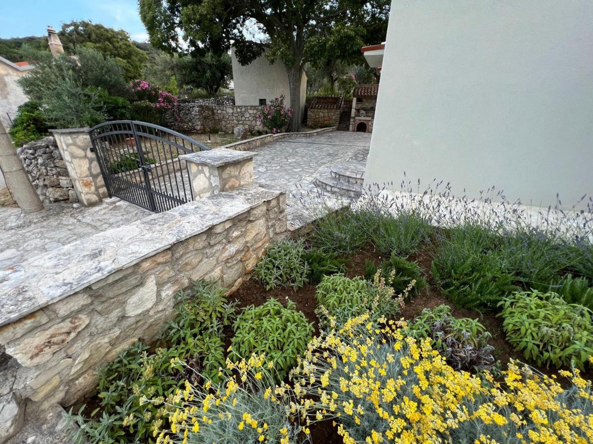 Podgora Experience Suite With Jacuzzi Nerezine Bagian luar foto