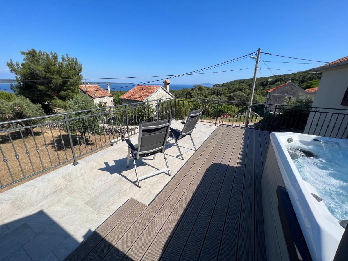 Podgora Experience Suite With Jacuzzi Nerezine Bagian luar foto