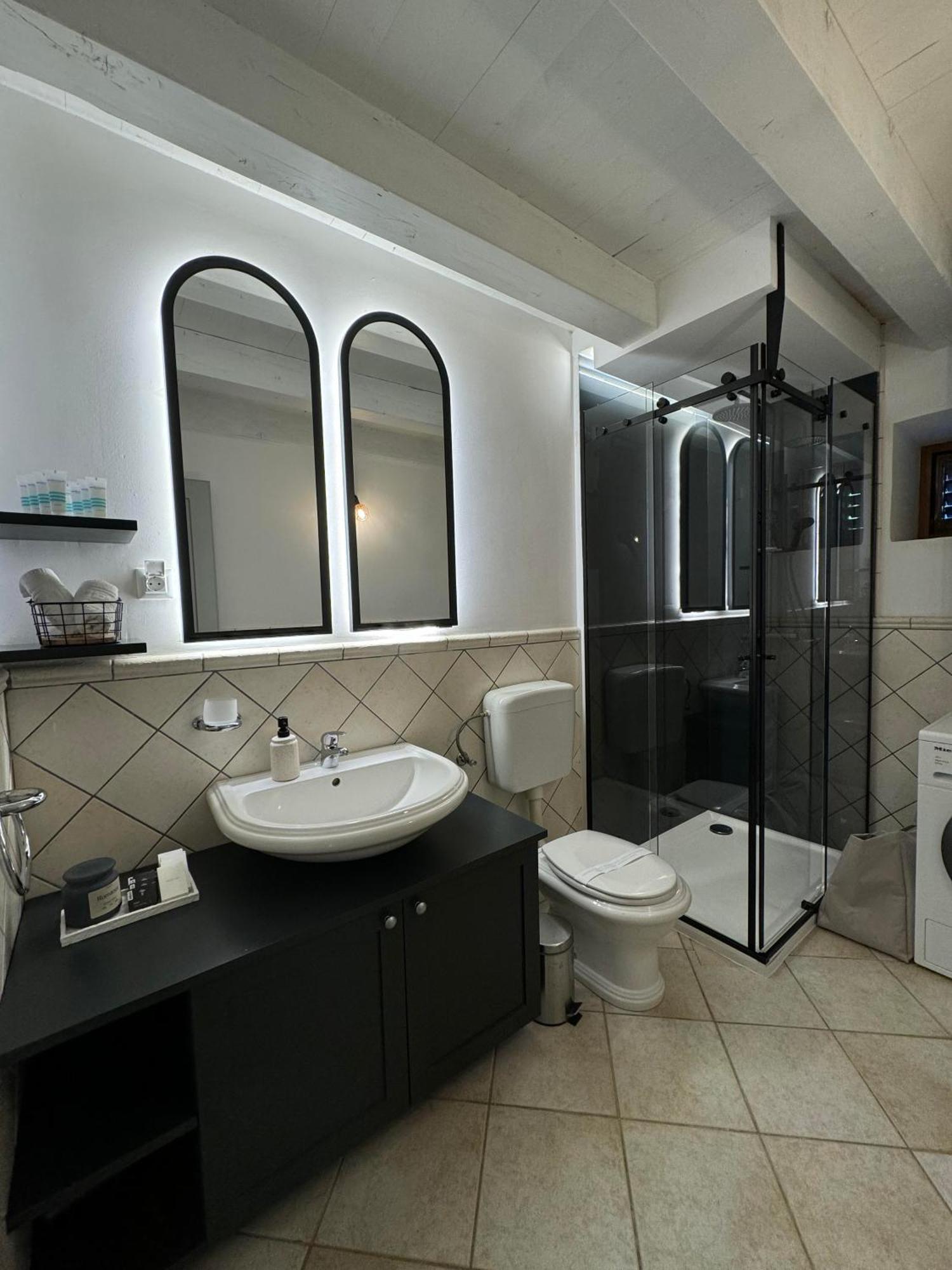 Podgora Experience Suite With Jacuzzi Nerezine Bagian luar foto